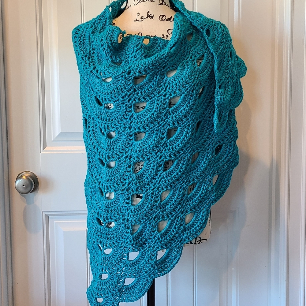 Wrap. Scarf. Shawl. New.